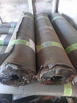 Rollos de Mantas asfálticas Lisas  Rollo de 12 m x 1 m   Precio 30000 CUP    Se vende con pegamento para 10 Rollos