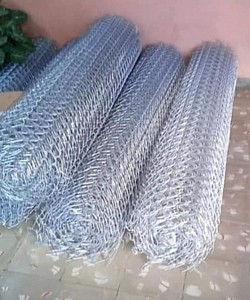 Rollos de Cerca Perle    10 m x 1.80 m   22500 CUP el Rollo